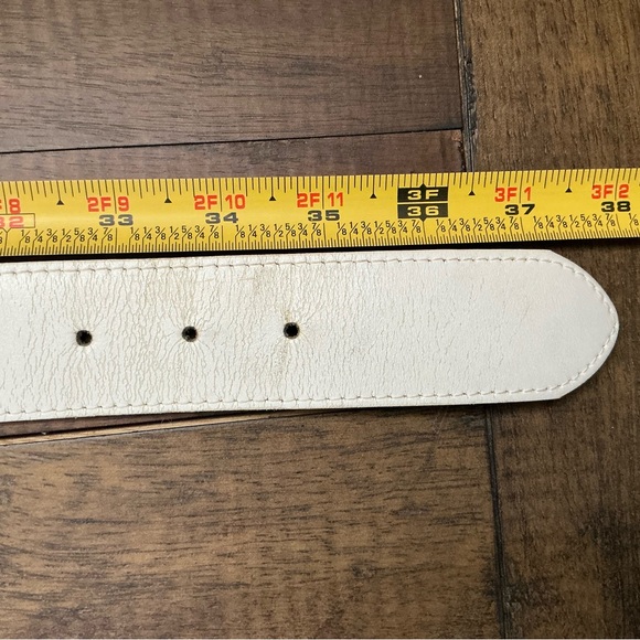 Vermillion White Genuine Leather Belt Silver Flower Studs Boho Western M/L 90s - Picture 12 of 13